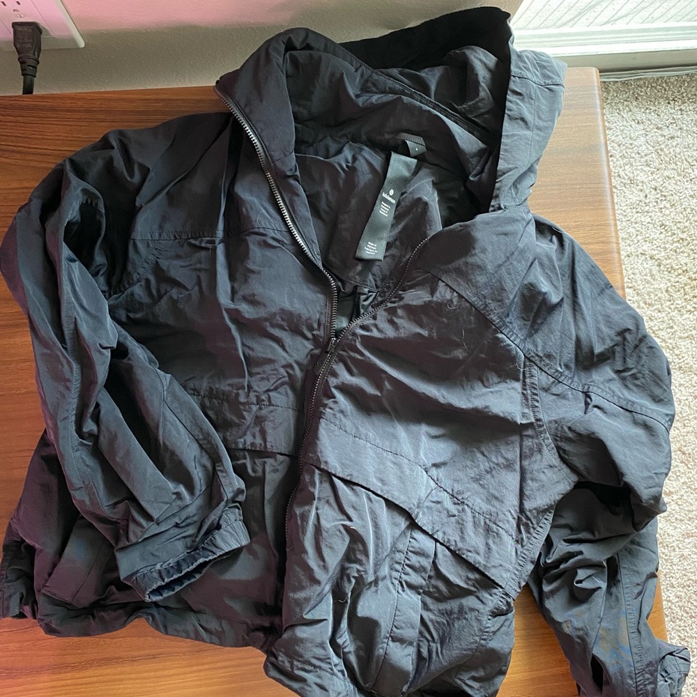 Lululemon Black Windbreaker